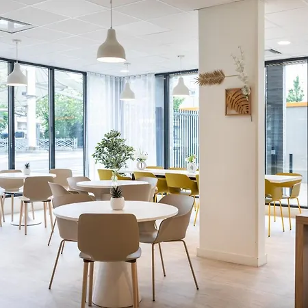 Oh Activ Aparthotel Nîmes